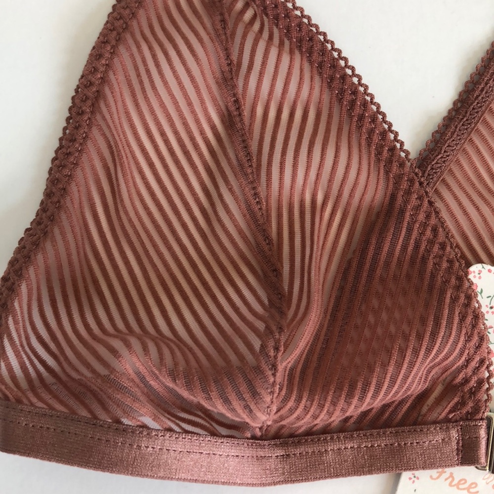 NEW! FP INTIMATELY nadia bralette - Picture 2 of 7